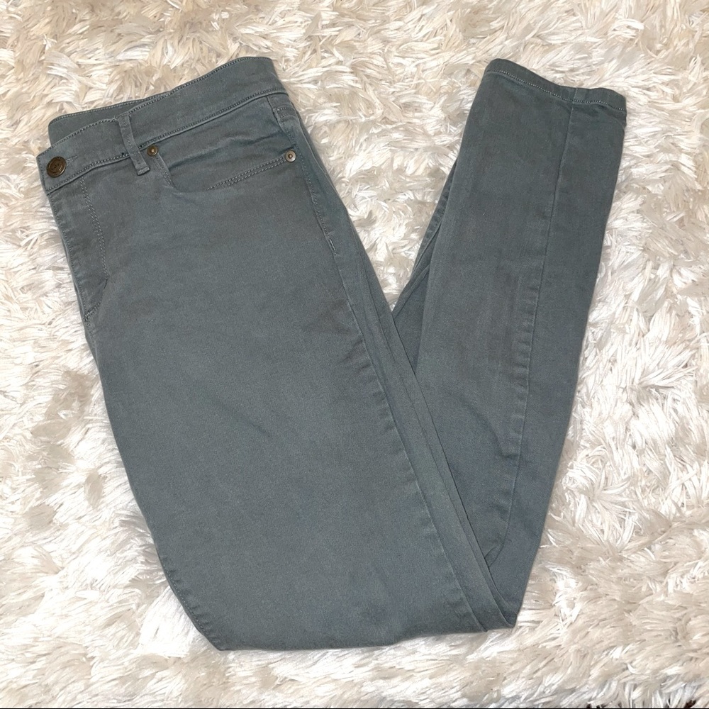 LOFT Modern Skinny Crop Jeans